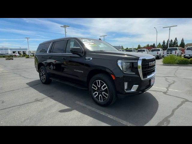 2023 GMC Yukon XL SLE