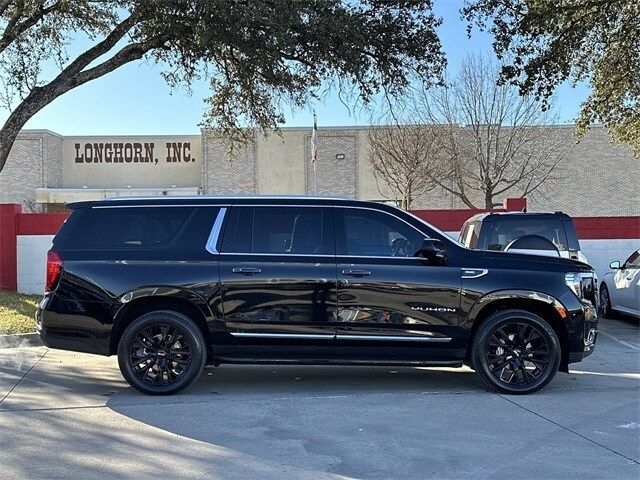 2023 GMC Yukon XL SLT