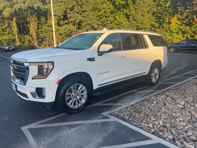 2023 GMC Yukon XL SLT