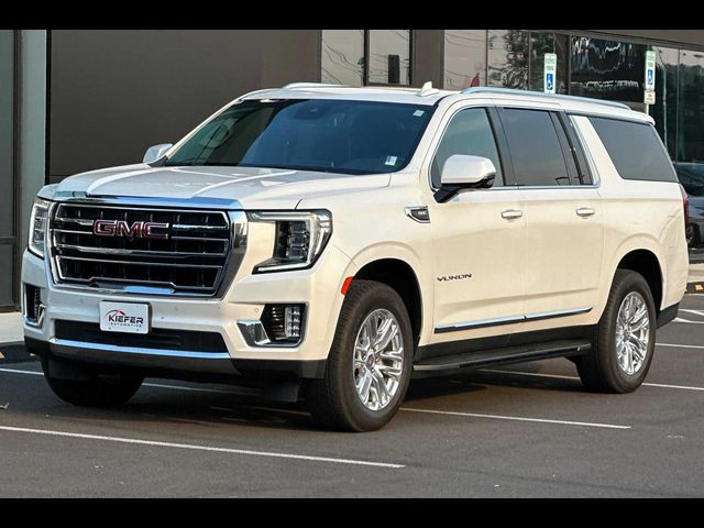 2023 GMC Yukon XL SLT