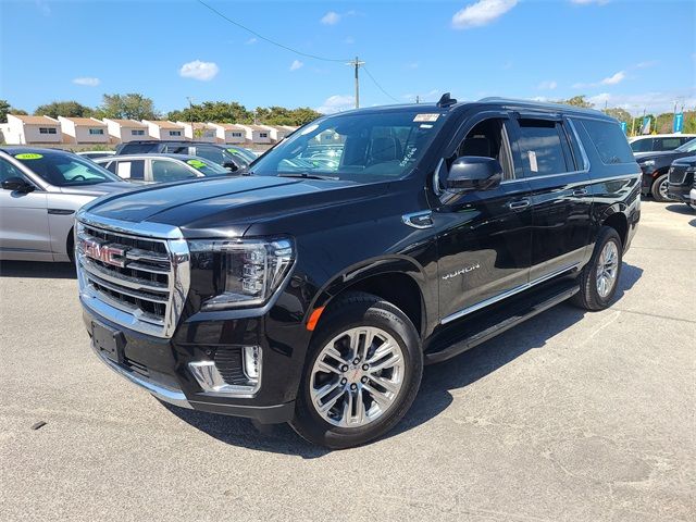 2023 GMC Yukon XL SLT