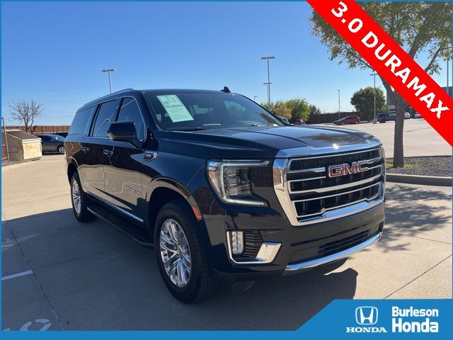 2023 GMC Yukon XL SLT