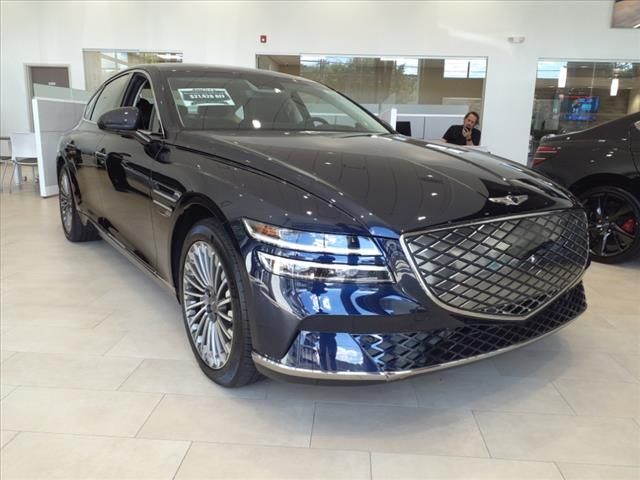 2023 Genesis Electrified G80 Base