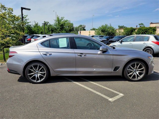 2023 Genesis G70 2.0T