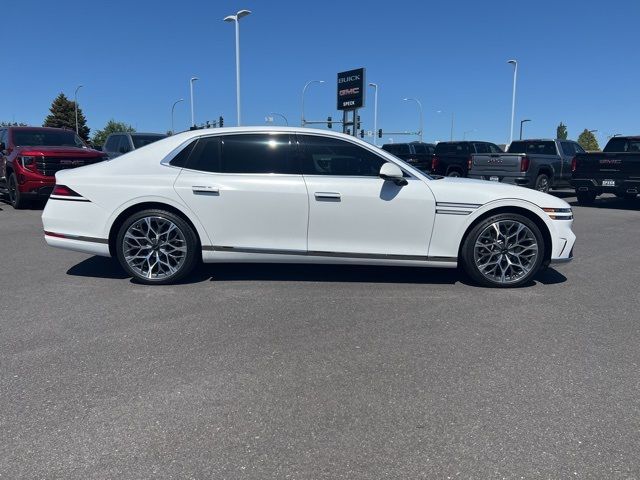 2023 Genesis G90 e-SC