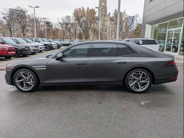 2023 Genesis G90 Base