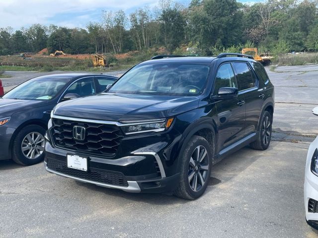 2023 Honda Pilot Touring