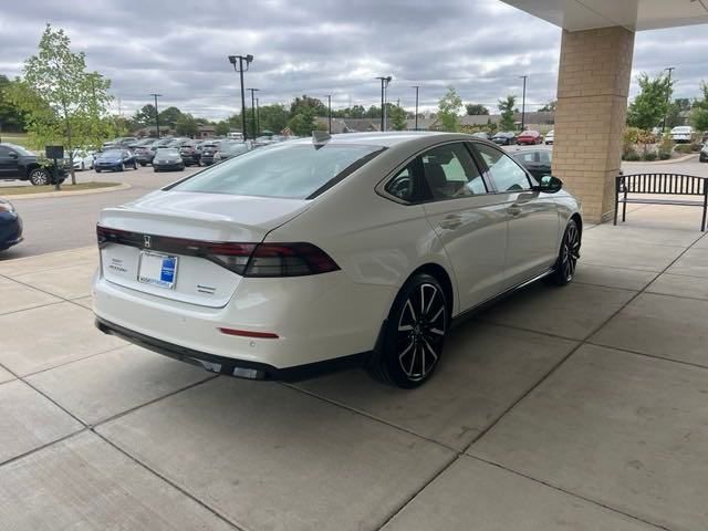 2023 Honda Accord Hybrid Touring