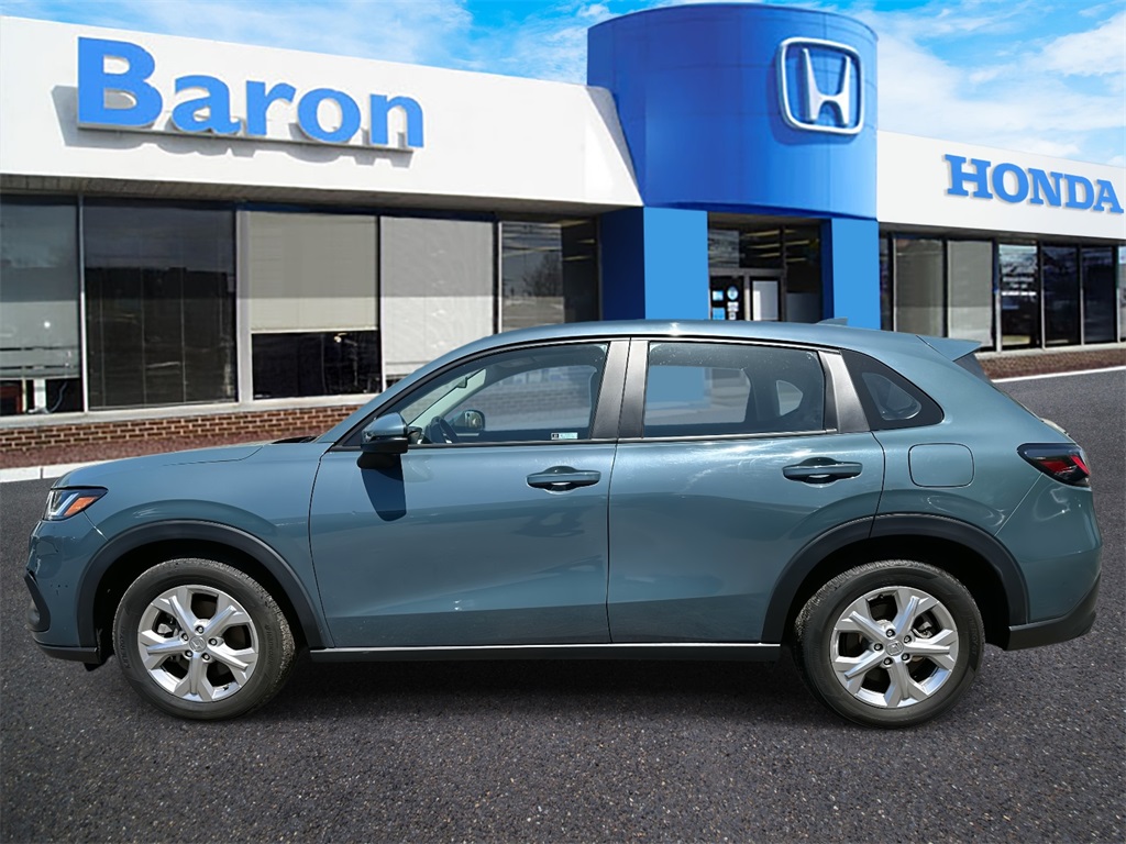 Vehicle image 2 of 30