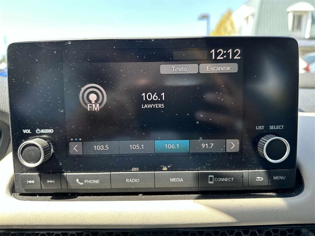 Vehicle image 20 of 30