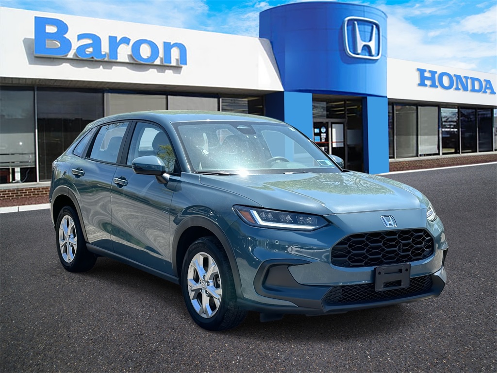 Vehicle image 4 of 30