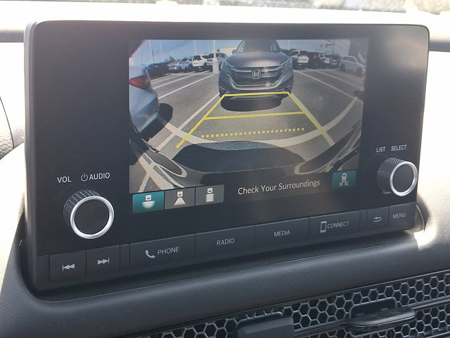 Vehicle image 17 of 31