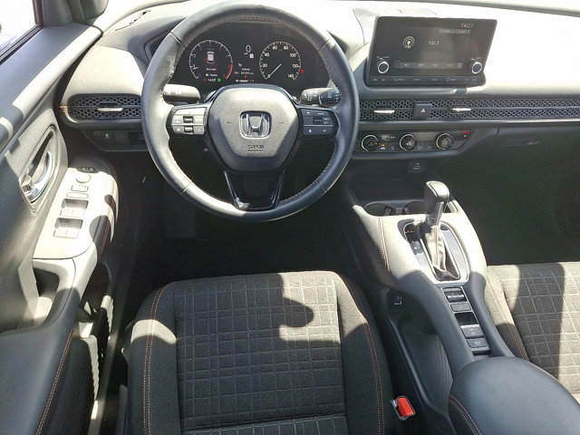 Vehicle image 11 of 31