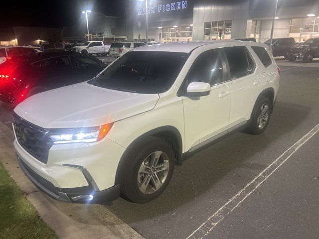 2023 Honda Pilot EX-L 8 Passenger