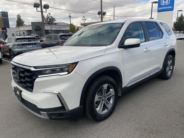 2023 Honda Pilot EX-L 8 Passenger