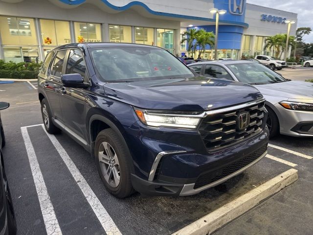 2023 Honda Pilot EX-L 7 Passenger