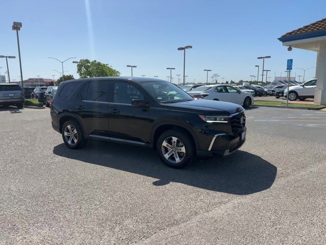 2023 Honda Pilot EX-L 8 Passenger