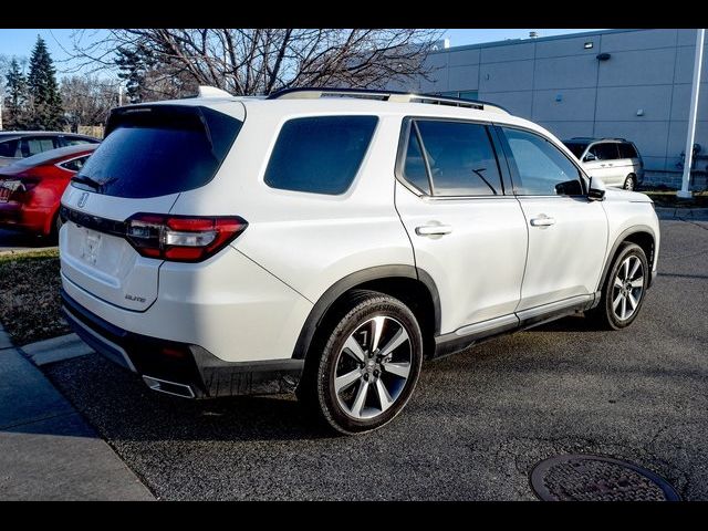 2023 Honda Pilot Elite