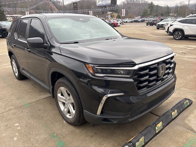 2023 Honda Pilot LX