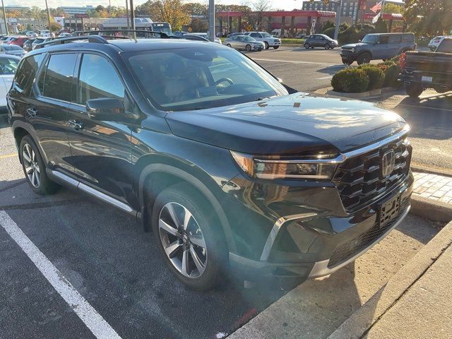 2023 Honda Pilot Touring