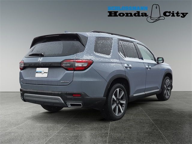 2023 Honda Pilot Touring