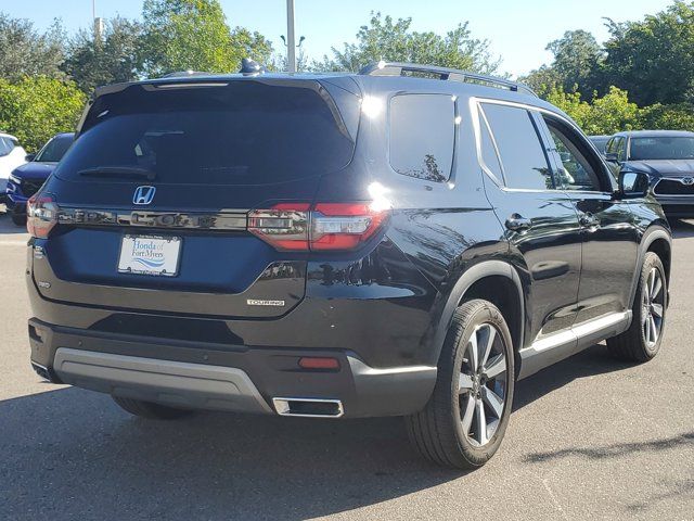 2023 Honda Pilot Touring