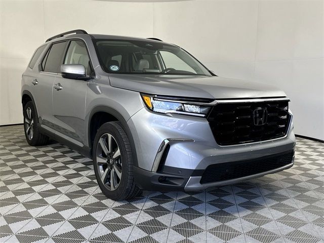 2023 Honda Pilot Touring