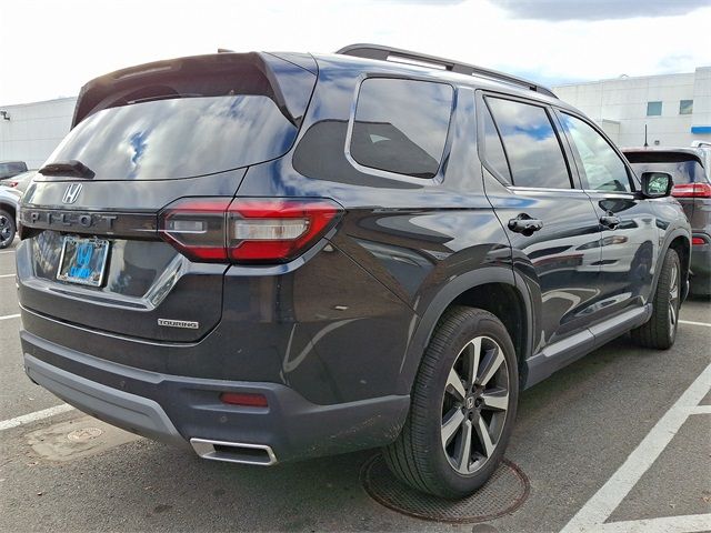 2023 Honda Pilot Touring