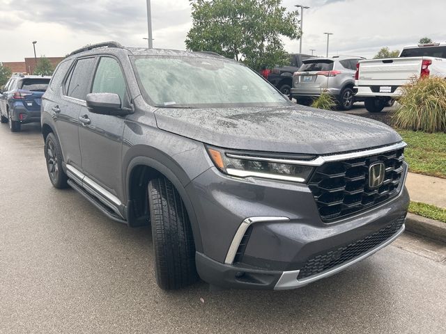 2023 Honda Pilot Touring