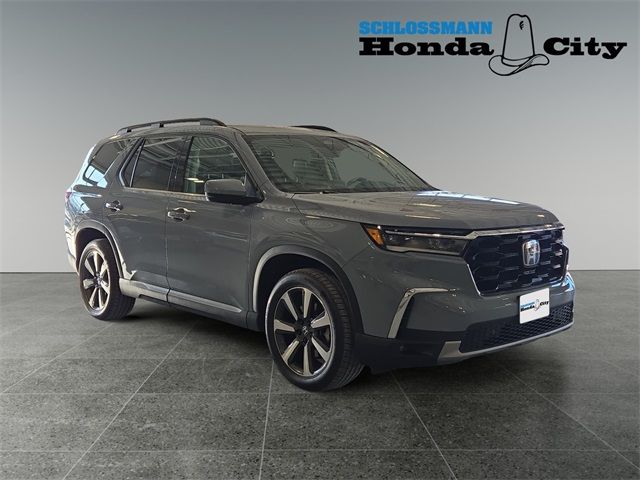2023 Honda Pilot Touring