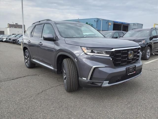 2023 Honda Pilot Touring