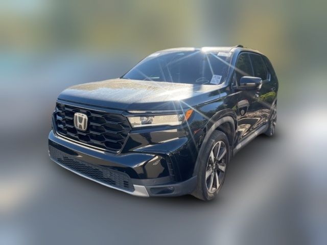 2023 Honda Pilot Touring