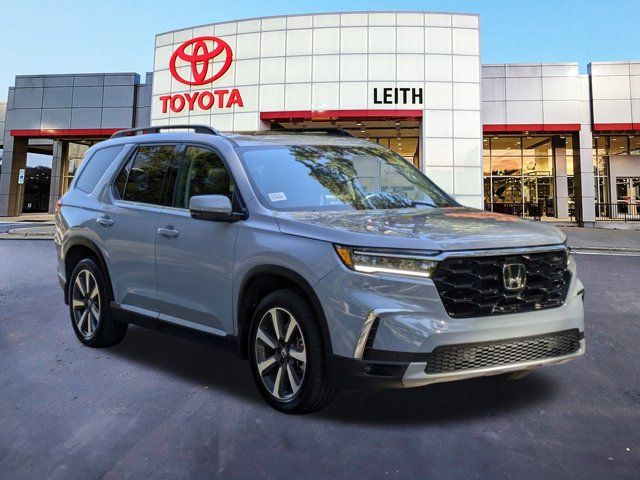 2023 Honda Pilot Touring