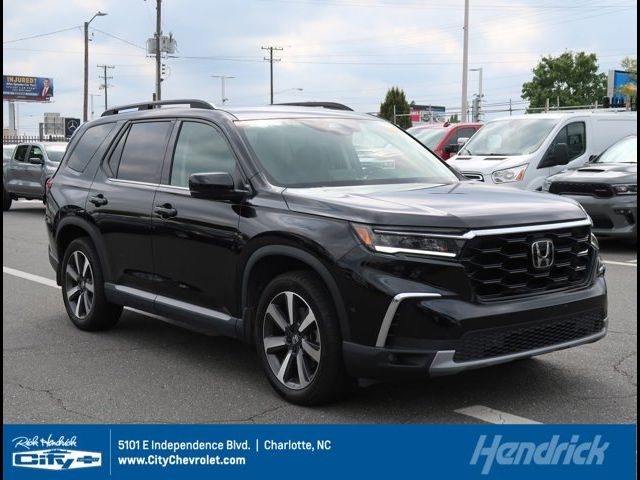 2023 Honda Pilot Touring