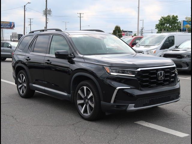 2023 Honda Pilot Touring