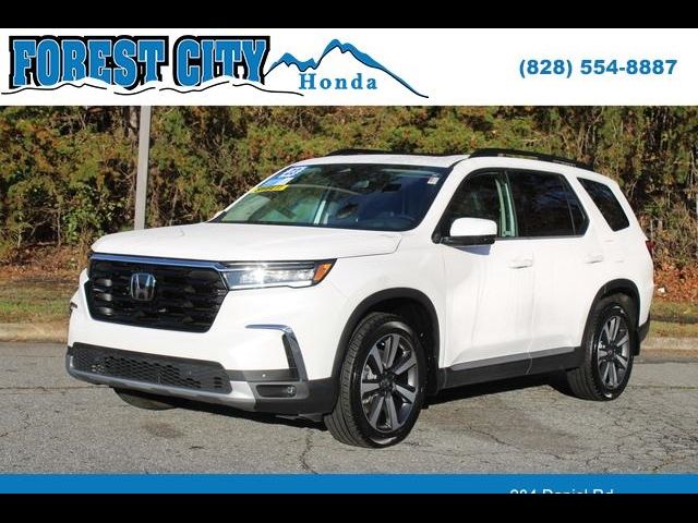 2023 Honda Pilot Touring