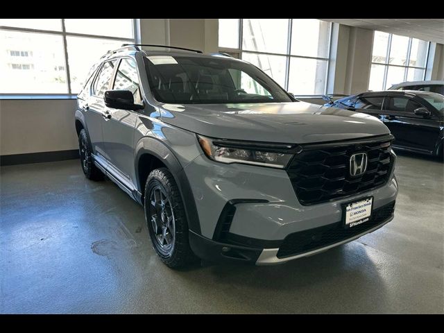 2023 Honda Pilot TrailSport