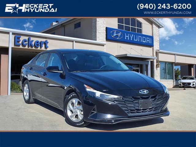 2023 Hyundai Elantra SE