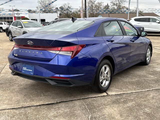 2023 Hyundai Elantra SE