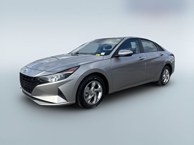 2023 Hyundai Elantra SE