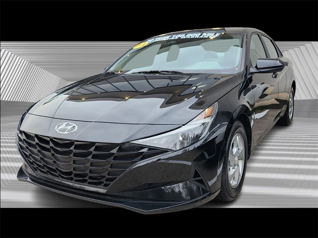 2023 Hyundai Elantra SE