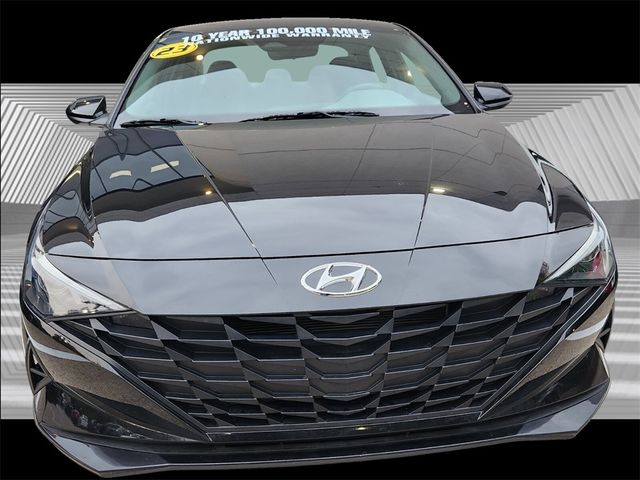 2023 Hyundai Elantra SE