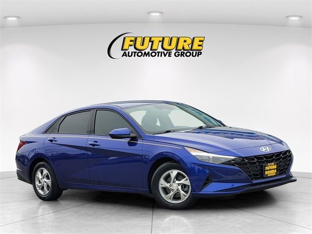 2023 Hyundai Elantra SE