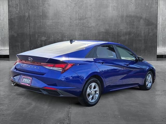 2023 Hyundai Elantra SE