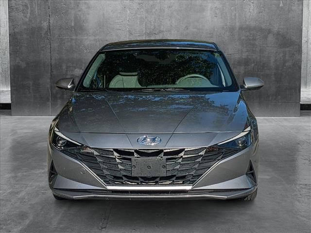 2023 Hyundai Elantra SE