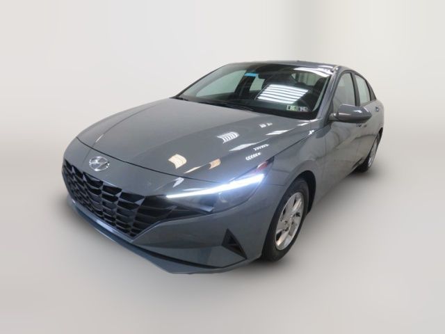 2023 Hyundai Elantra SE
