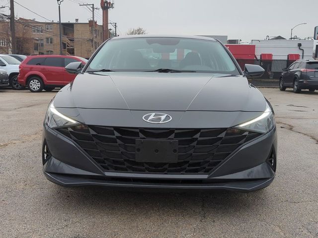 2023 Hyundai Elantra SE