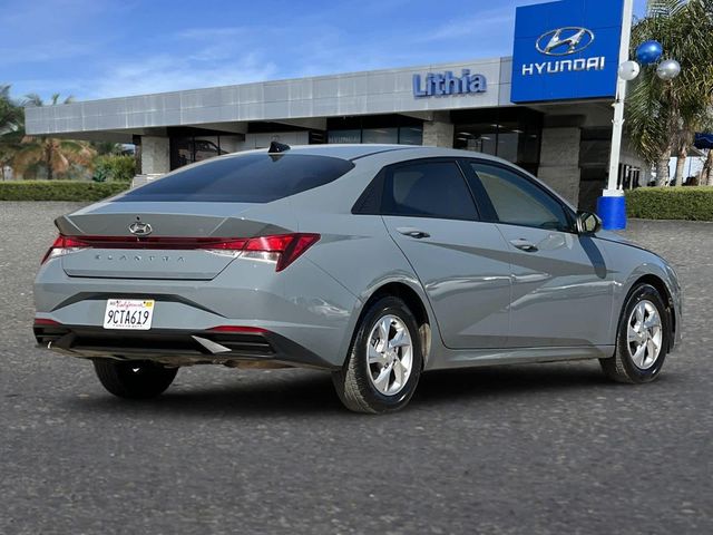 2023 Hyundai Elantra SE