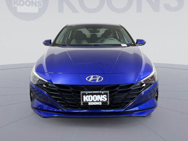 2023 Hyundai Elantra SE