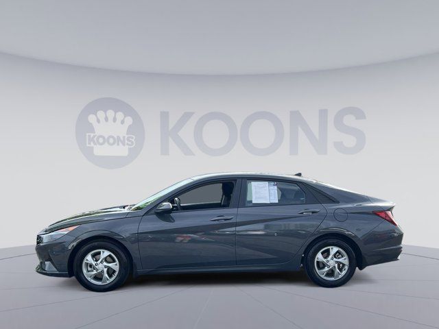 2023 Hyundai Elantra SE